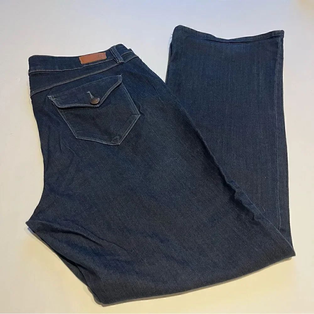 Liz Claiborne Women's Stretch Tech Bootcut Blue denim Jeans Size 16